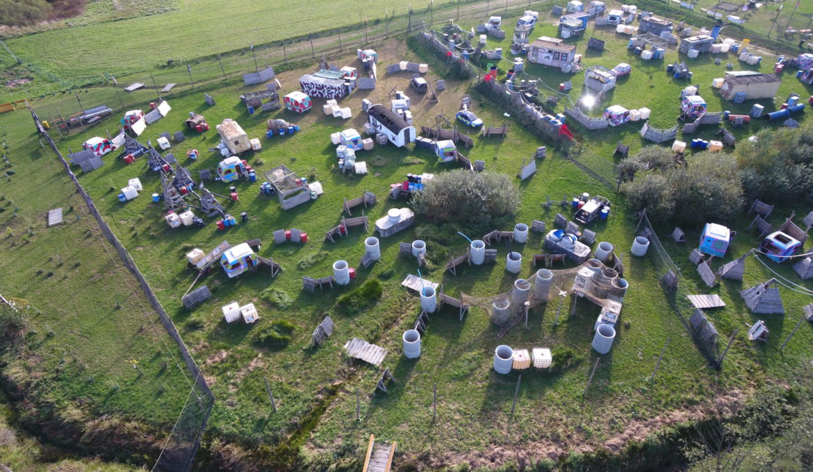 Realistyczny scenariusz paintballowy w Arenie Mocy