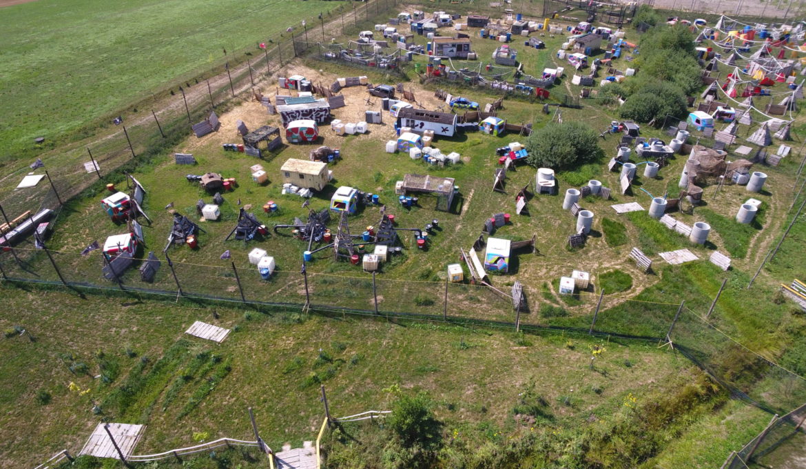 Bezpieczna organizacja gier paintballowych