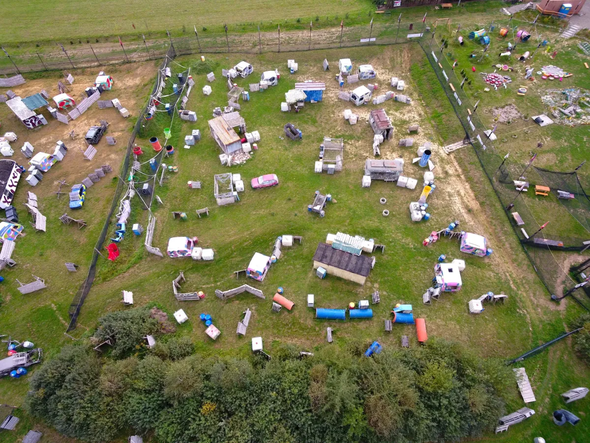 Team building przez paintball w Arenie Mocy